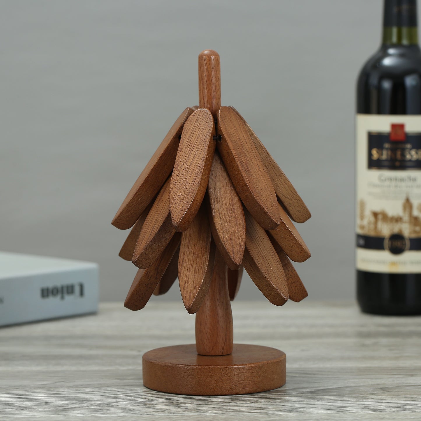 Tree-Inspired Wooden Trivet – Elegant, Eco-Friendly Protection for Your Kitchen