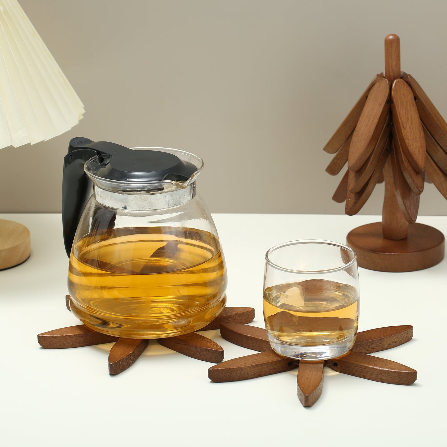 Tree-Inspired Wooden Trivet – Elegant, Eco-Friendly Protection for Your Kitchen